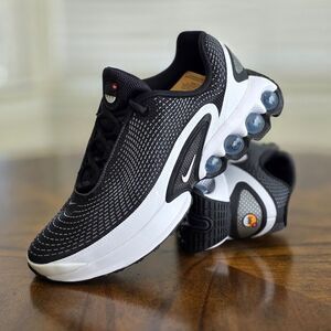 Nike Air Max Dn Oreo Black White Sneakers Shoes Women's 8.5 Brand New FB8987-003